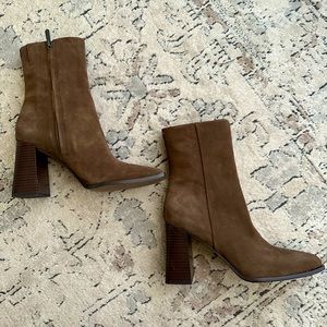 Sam Edelman Ivette Olive Taupe Side Zipper Square Toe Block Heel Ankle Boots